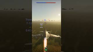 РАЗРУШЕНИЕ F-15 во время гонки с J39 Gripen в War Thunder