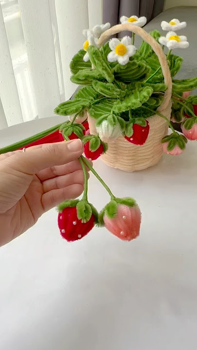 DIY Cute Strawberry from Pipe Cleaner #diy #strawberry