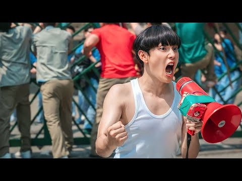 كان مجرد شاب ضعيف الكل بيتنمر عليه وبيضربه في المدرسه لحد لما بيقرر يتعلم فنون القتالية وبيصدم الكل 