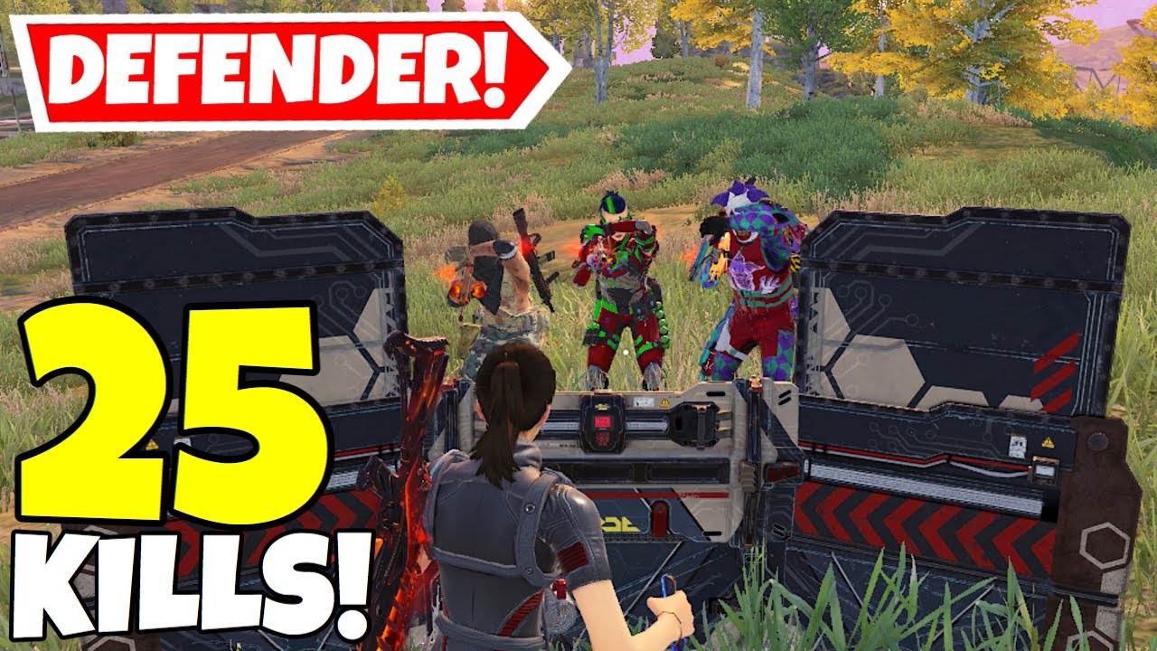 TROLLING SQUADS WITH THE DEFENDER CLASS IN CALL OF DUTY MOBILE BATTLE ROYALE!