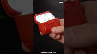 AirPod verloren? 😳 99€ weg 💸 NICHT mit dem ESR Cyber FlickLock™ Case 🔥