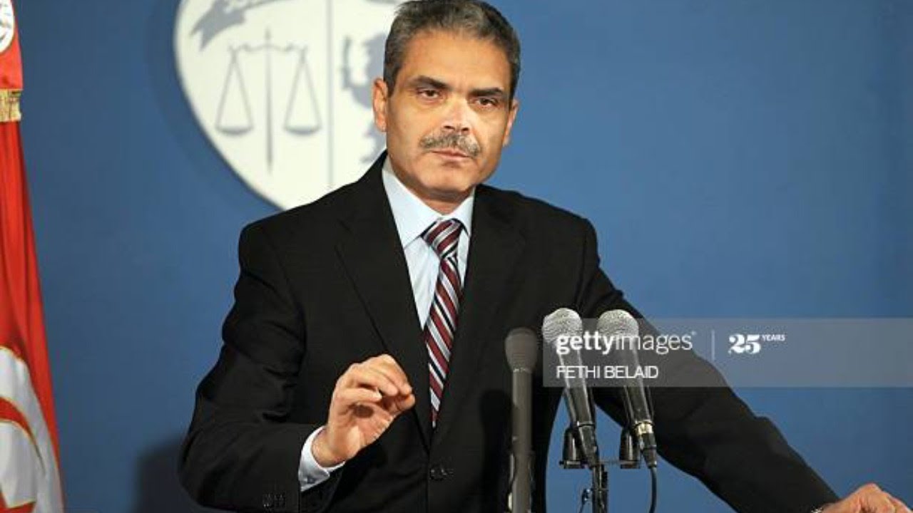 السنة الأولى إجازة في القانون : درس النظرية العامة للقانون تقديم الأستاذ نذير بن عمو