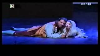 Dmitri Hvorostovsky in Act 4 of Mozart&#39;s &quot;Le nozze di Figaro&quot;