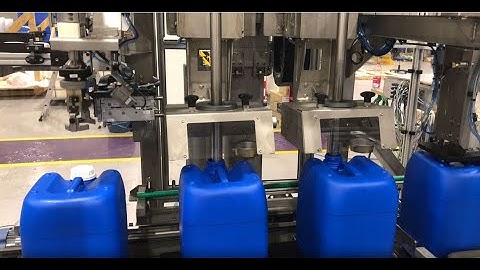 AiCROV – EL2-E – Automatic Jerrycan Filling Machine with Robot Palletizer and Wrapping Machine
