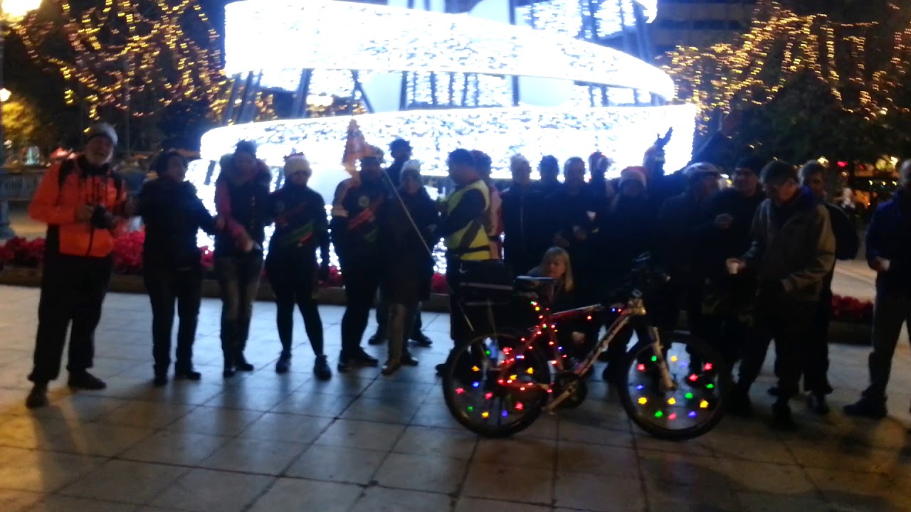 CHRISTMAS RIDE BIKE FUN ΦΩΤΟΓΡΑΦΙΣΗ ΣΤΟ ΔΕΝΔΡΟ YouTube