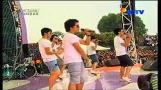 SMASH - liric kisah romantis.FLV