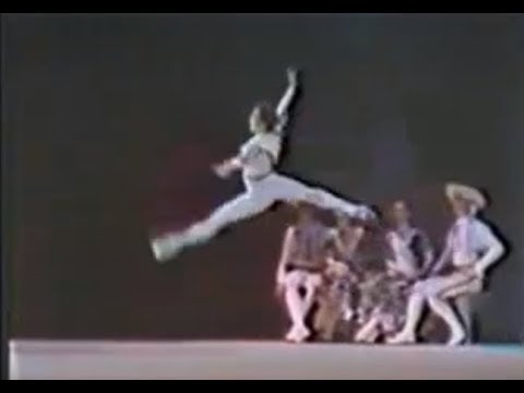 Video: Mikhail Baryshnikov Og Hans Kvinner