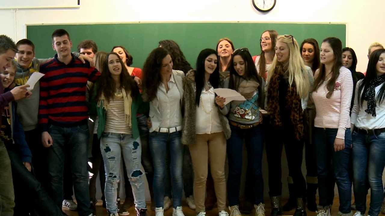 4. J (Skeč) Ekonomsko - birotehnička škola Split - Poslovni tajnici 2012./2013.