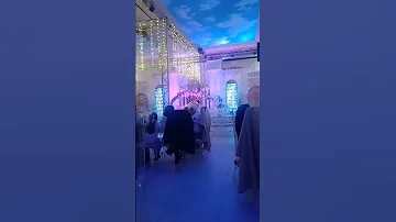 كيف الصالة خلوة صح هاد جزءمنها فقط 