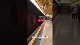 Driver less metropolitan Milano 🇮🇹 #italy #train #europe #shorts #auto screenshot 5