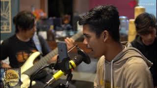 Download lagu Rafli Kande - Gadoh Cover Kito || Live at Umah Jamen Coffee & Eatery