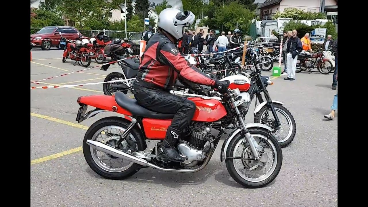 Norton Commando 750 Fastback