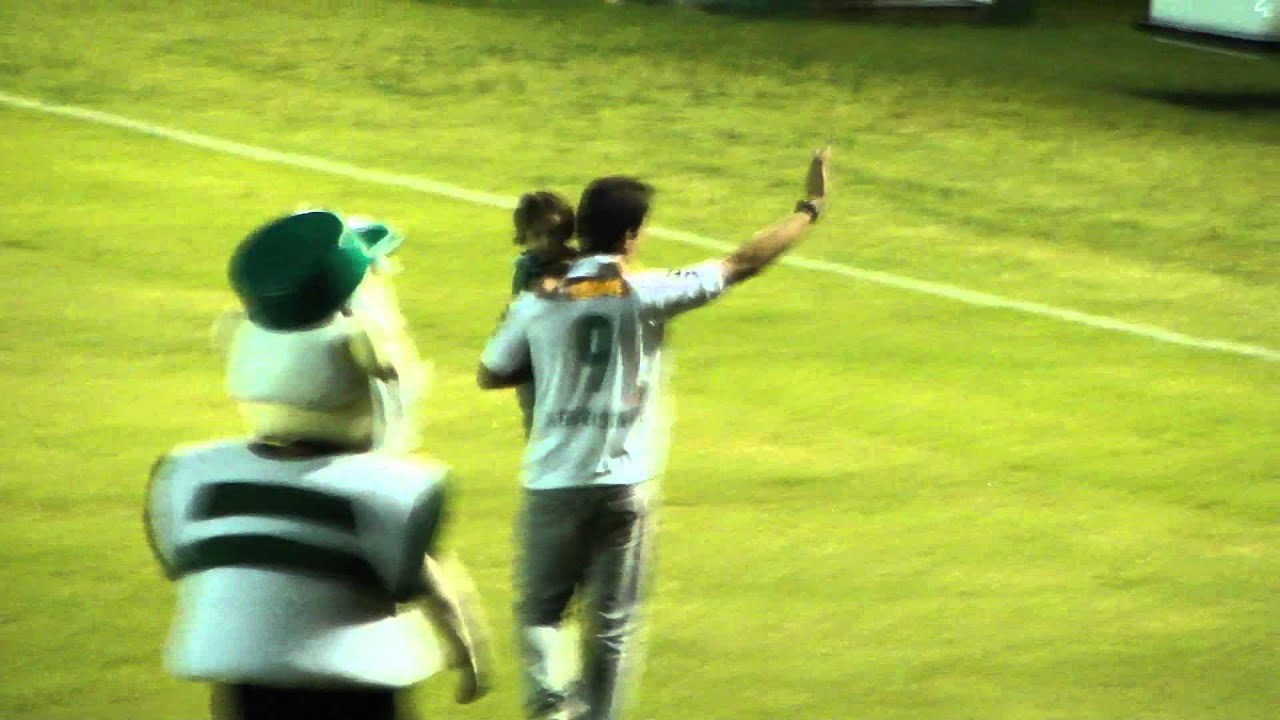 Keirrison e a recepção da torcida no Couto- Coritiba 2x0 Nacional