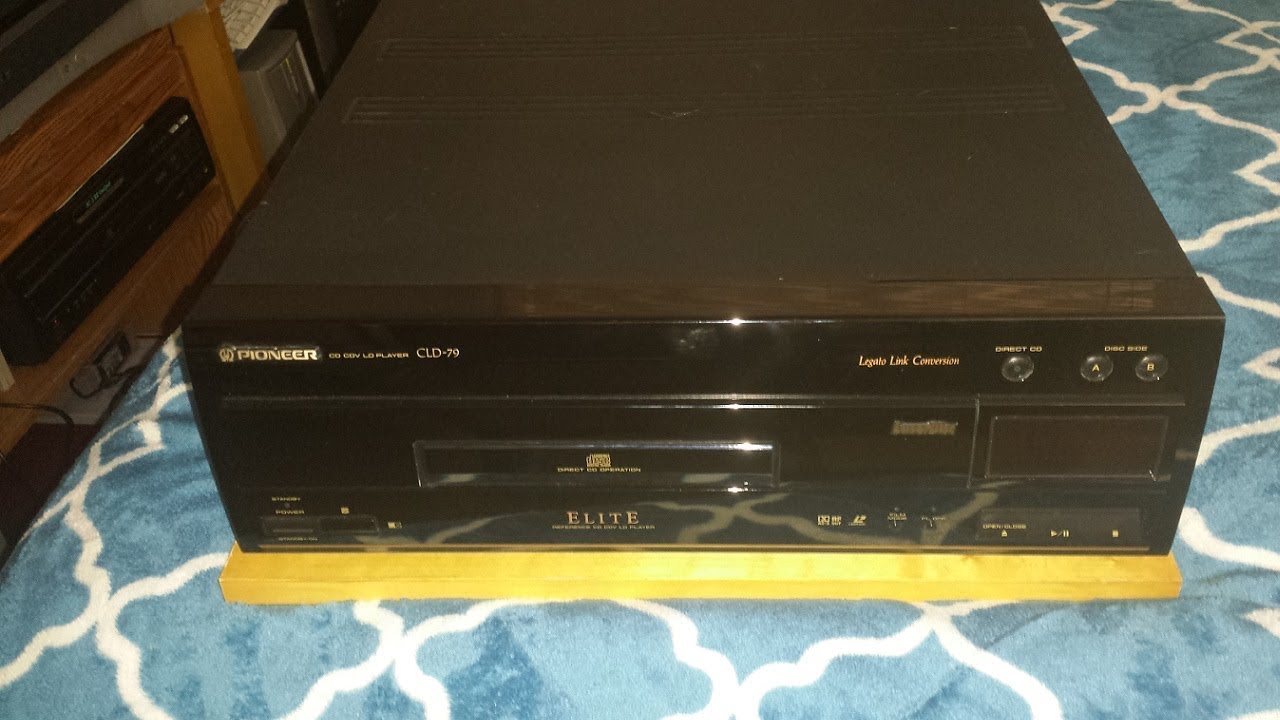 Pioneer Elite CLD-79 Laserdisc Player - YouTube