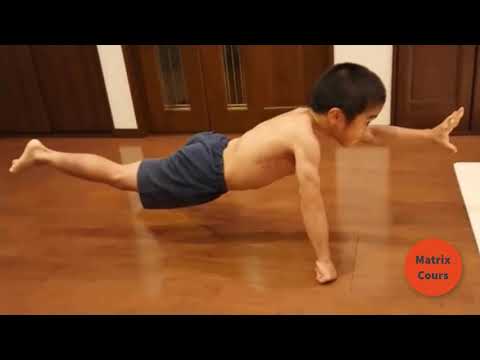 Bruce Lee 8 year old martial arts child baby bruce lee fight SUPER KID