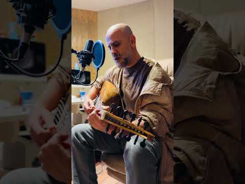 معايا بصوت عزيز الشافعي مؤلف و ملحن الأغنيه من فيلم ولنا فالخيال حب غناء بهاء سلطان