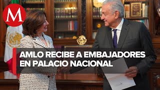 AMLO recibe cartas credenciales de 8 embajadores en México