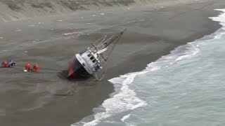 Ship Wreck! | Coast Guard Alaska | Full Episode