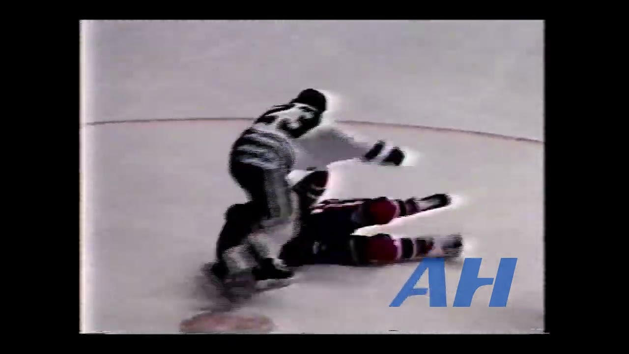 WHL Feb. 26, 1989 Turner Stevenson,SEA v Scott Farrell,SPO Seattle Thunderbirds Spokane Chiefs