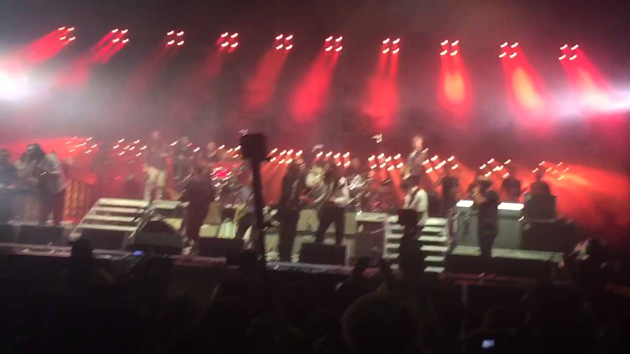 Mumford and Sons- A Little Help From My Friends Bonnaroo 20 - YouTube