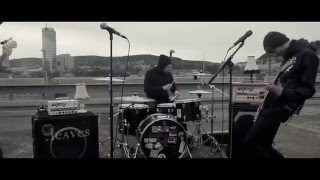 . Leaves - Tausende Official Musicvideo Refugees Welcome