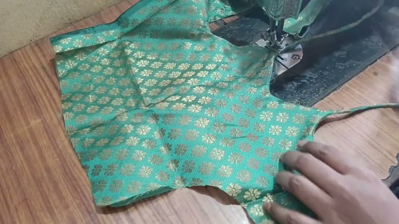 ब्लाउज डिजाइन बॅक साईड#song #2मुखी #love 