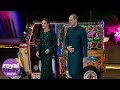 Duke and Duchess of Cambridge Arrive at Pakistani Reception in Style!