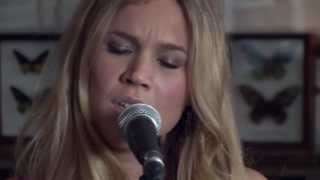 Joss Stone: The Simple Things -- video exclusive chords