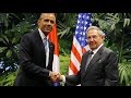 Барак Обама и Рауль Кастро: историческое рукопожатие