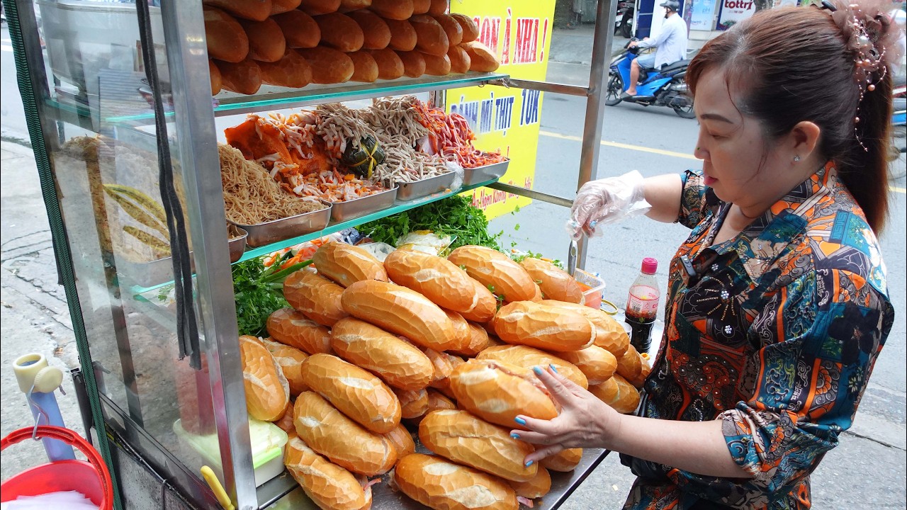 Bánh mì thịt chả rẻ nhất Sài Gòn chỉ 10k ổ sáng nào cũng đông khách phải chi gần khoi lo bữa sáng