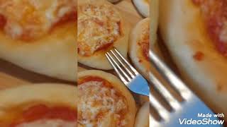 #طريقه ميني بيتزا هش وطري مثل القطن العجينه قطنية?#pizza  #وصفات_سهلة#معجنات_حلويات#معجنات_سهلة