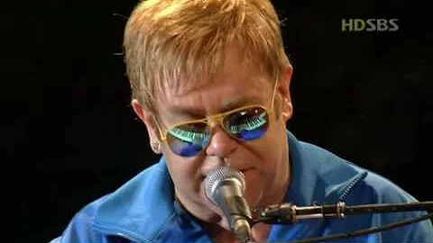 Elton John - Can you feel the love tonight (Live In Seoul 2004 HD)