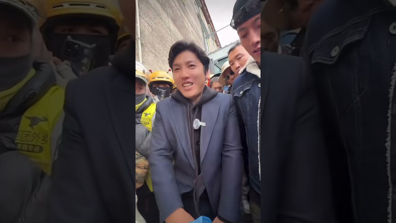 སེམས་བཟང་ཅན་གྱི་ཚོང་དཔོན་པད་མ་དབང་ཆེན་ལགས་kind Tibetan 