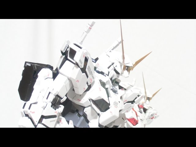 PGユニコーンガンダムの覚醒版を作成し、発光させてみました。 - YouTube