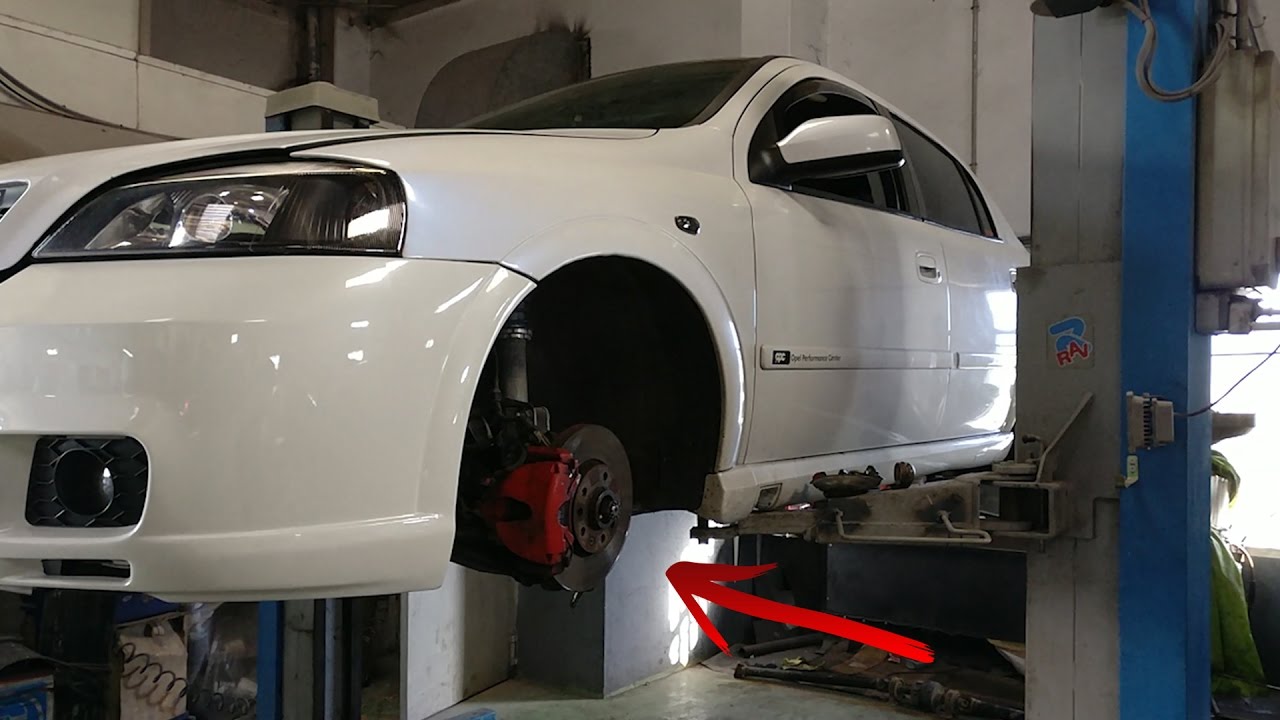 ¿Una "RATA" vivía en mi COCHE? -Descubriendo la VERDAD... -El Garaje de