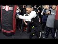 Errol Spence Jr. shows how you should hit the HEAVY BAG W/ Combos & Power