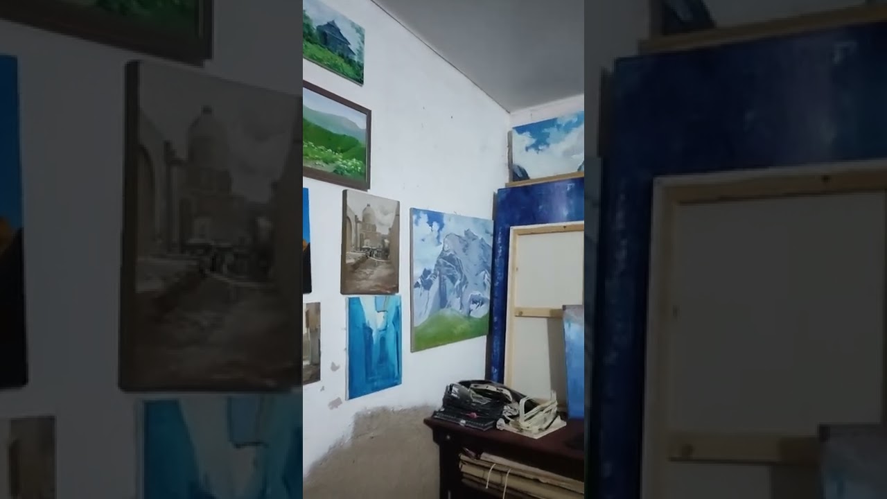 В мастерской художника, Ташкент, Узбекистан. Artist' workshop. Tashkent, Uzbekistan.