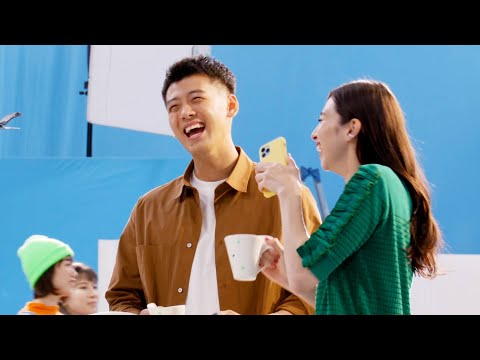 竹内涼真、中条あやみのキメ顔に吹き出す！？絶妙な掛け合い見せる！　コミックシーモア新CM「シーモアタウン　シーモアバー」篇