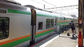 【東海道線】E233系3000番台E-64編成 E231系1000番台U591編成 大船駅 到着シーン