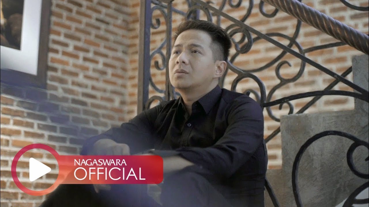 Delon - Aku Ingin Kembali (Official Music Video NAGASWARA) #music aplicaciones para hacer videos