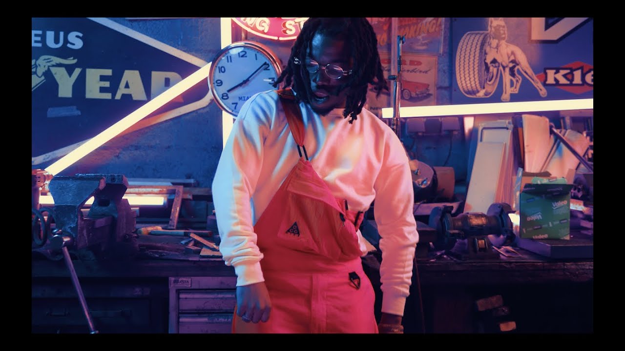 Watch LMB - Raikkonen (Clip officiel) on YouTube Watch LMB - Raikkonen (Clip officiel) on YouTube
