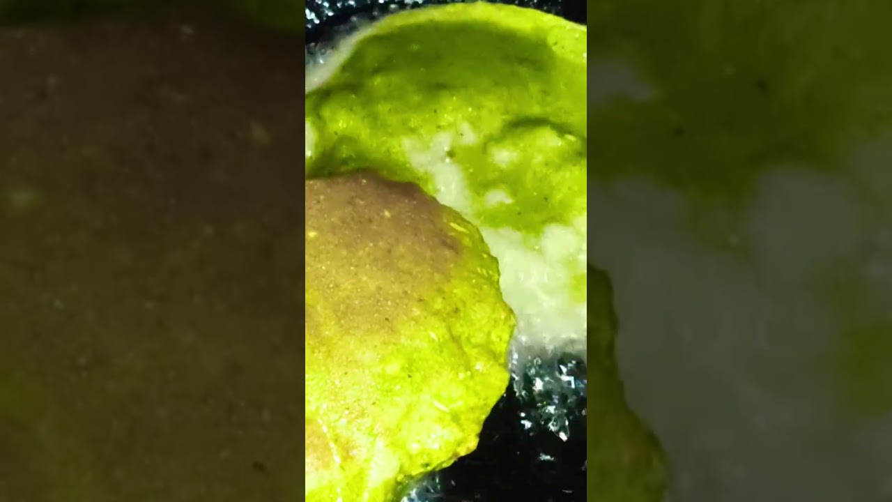 Perfect Poori Frying 👌#Poori#PooriFrying#DesiFood#IndianFood#CookingShorts#FoodShorts#Shorts