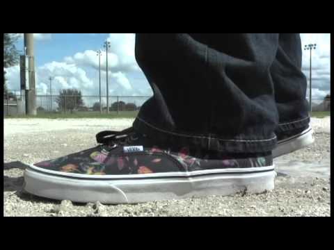 A day in the life of an inanimate object: Shoe - YouTube