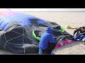 Koweit dsert de roche pliage dun cerf volant gant  kuwait desert rock bending a kite