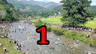 A water festival is held in the streets and streams of VietnamLike ok