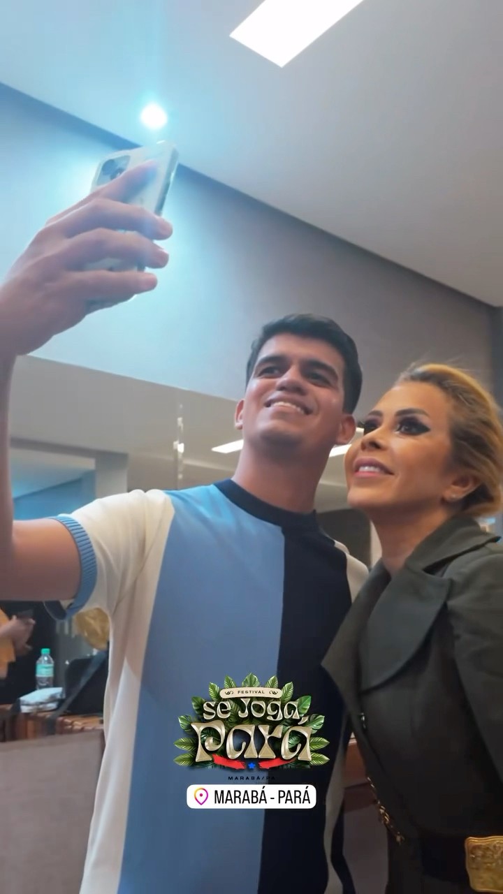 Joelma dando show de humildade