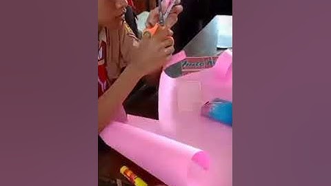 KEL 2 VII A ( PEMBUATAN MAKET LAPTOP DAN HP MATERI KETERAMPILAN GENERIK 7 SMP INFORMATIKA )