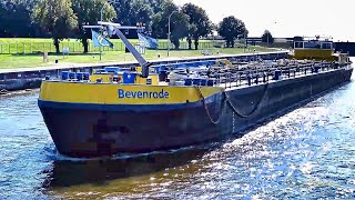 Binnentanker TMS BEVENRODE DA3025 MMSI 211180750 inland tanker BJ 1970 Sealock Emden