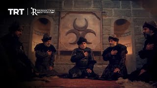 Ertugrul attends the secret meeting of ‘the white beards’