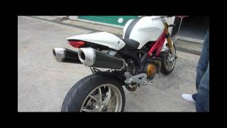 Ducati Monster 1100S Stock vs Termignoni Slipon Sound Comparison